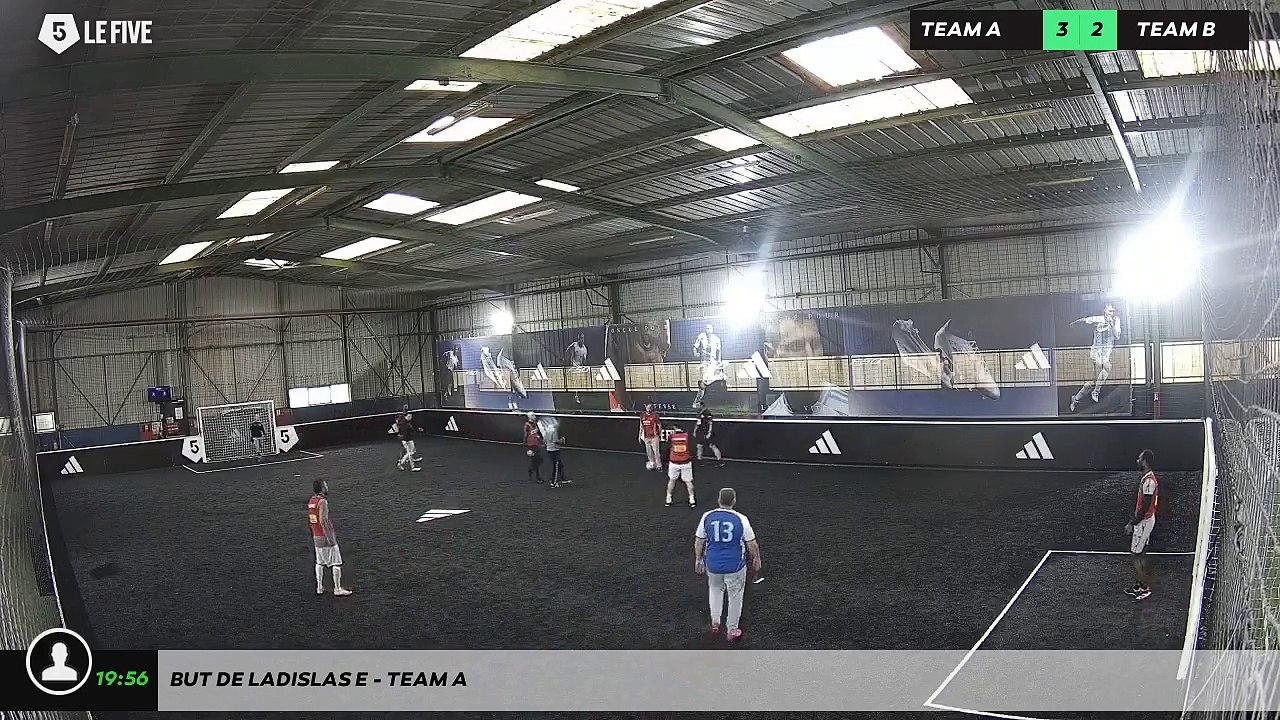 But de Ladislas E - Team A