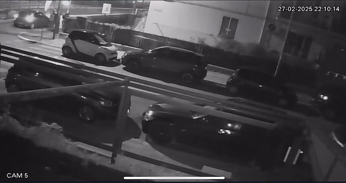 Palermo, dj scopre tre topi d'auto: li insegue e ne acciuffa uno