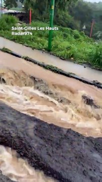 Cyclone Garance : de gros dégâts sur les routes