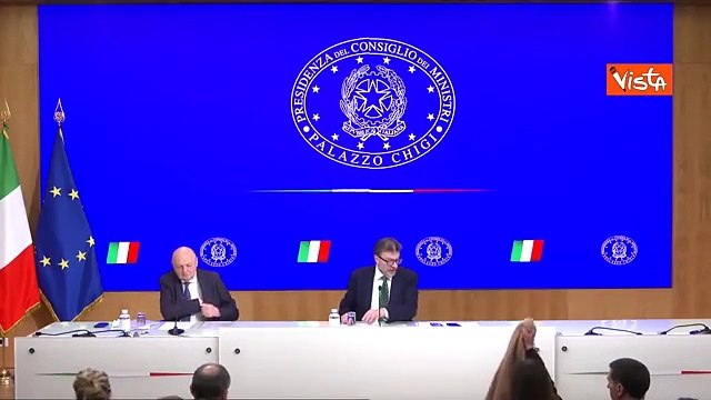 Caro Bollette, Giorgetti: Contributo 200 euro fino a 25mila euro di Isee