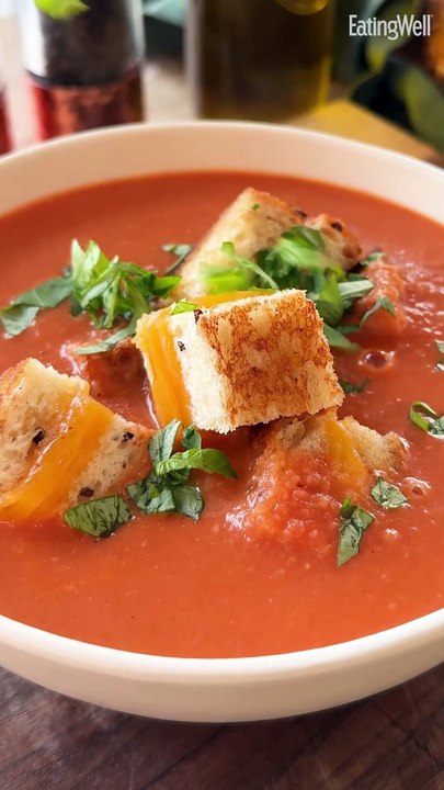 How to Make Tomato Soup with Grilled Cheese Croutons