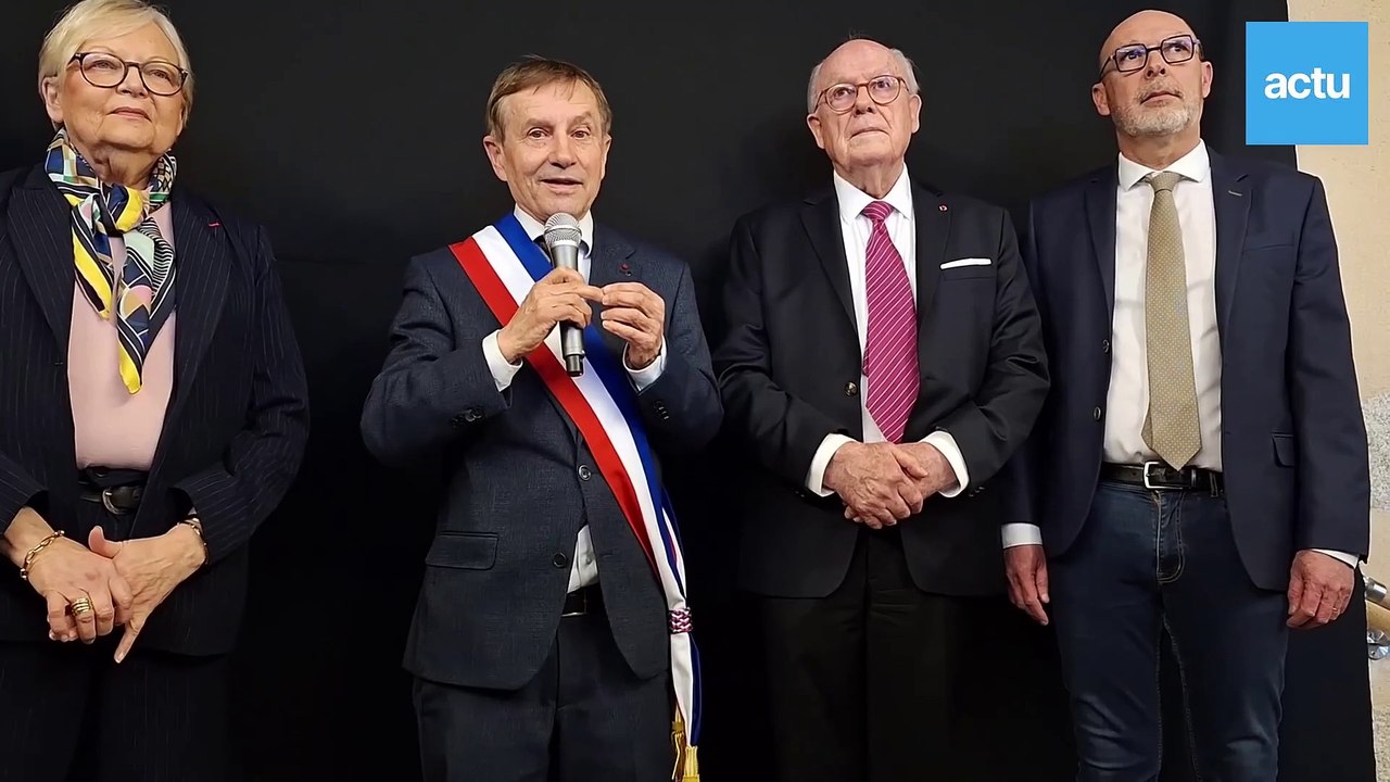 Une plaque à la mémoire des maires d'Alençon dévoilée à l'Hôtel de Ville du chef-lieu de l'Orne