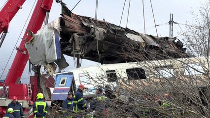 Enfrentamientos en Grecia durante movilización por aniversario de mortal accidente ferroviario