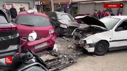 Kocaeli'de polisten kaçan sürücü, otomobiliyle motosiklete çarptı