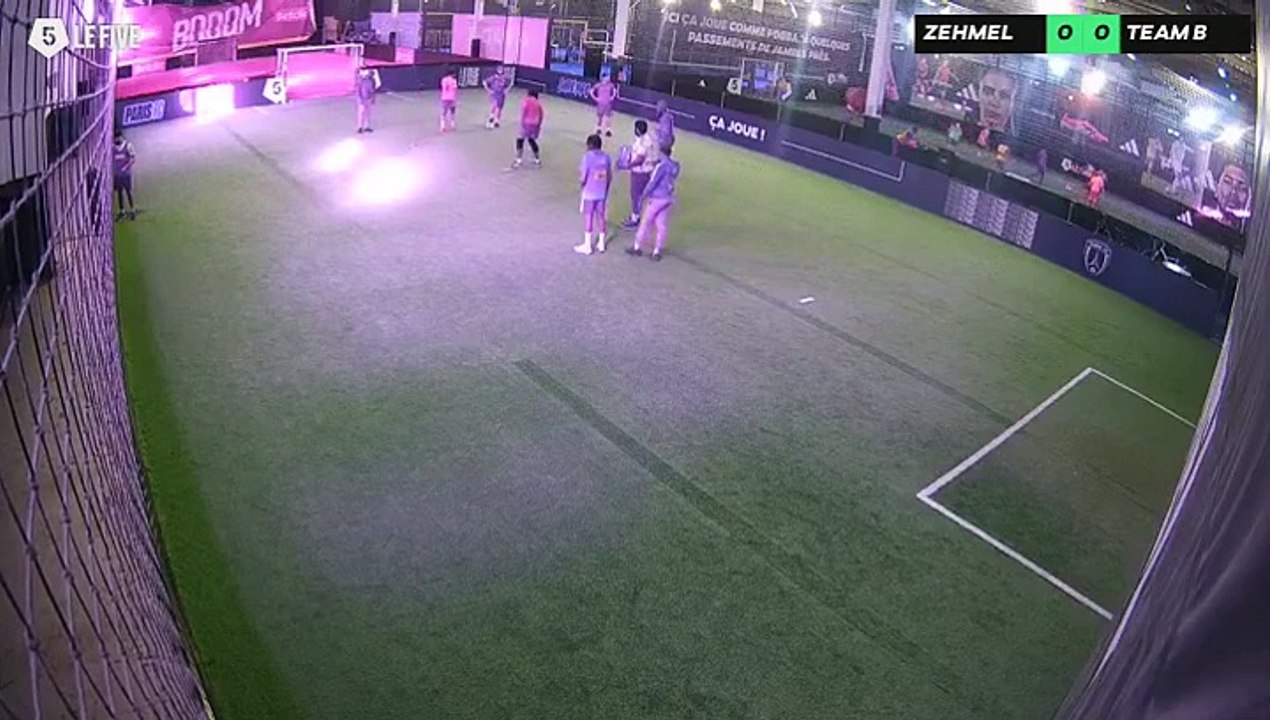 Zidane Five Club 28/02 à 16:12 - Football Terrain Paris FC (LeFive Créteil)