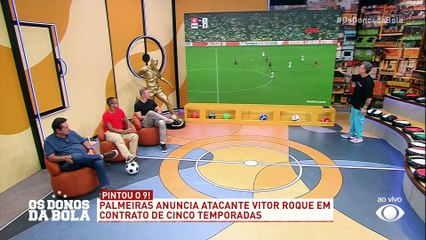 Neto e turma do Donos repercutem anúncio de Vitor Roque no Palmeiras