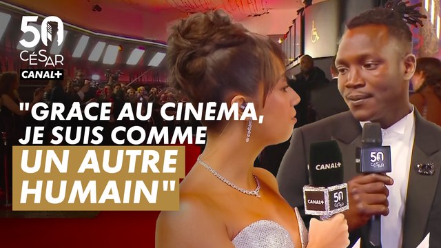 Abou Sangaré au micro de Lena Situations sur la tapis rouge des César 2025