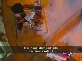 Sud Sound System A Rockpolitik - Le Radici Ca Tieni