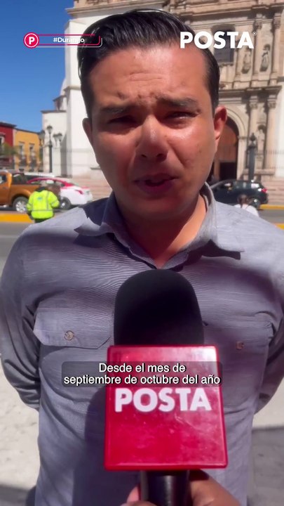 Docente exhibe falta de pagos.
