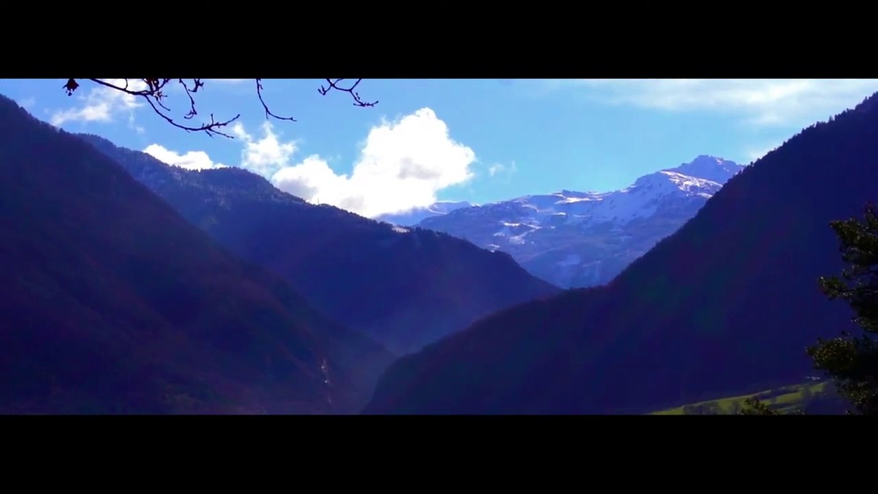 Petit Coeur - La lechère - Le plus atypique des villages typiques. Mais qu'est-ce que je fou là ?!? n° 25.