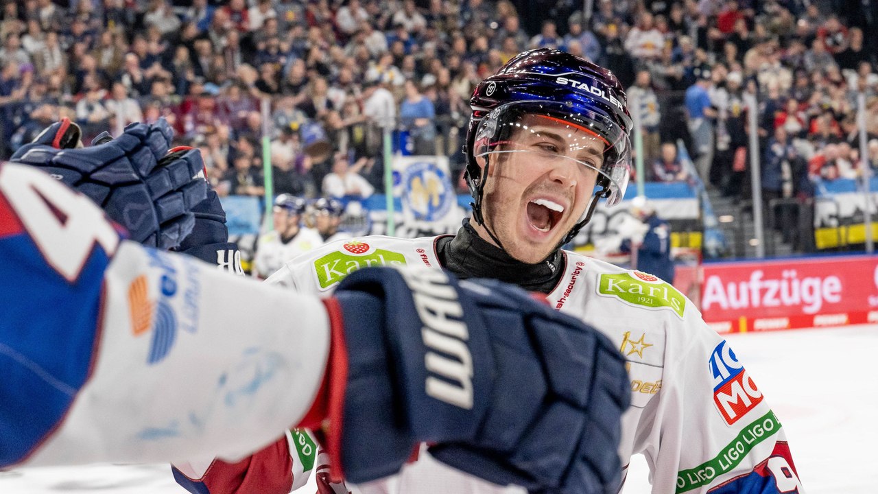 Ehliz vergibt, Pföderl eiskalt: Eisbären gewinnen intensives Spitzenspiel
