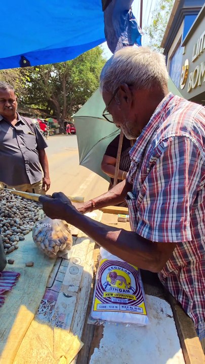 எனக்கு சொந்த ஊர் மதுரை😃!! எனக்கு தஞ்சாவூர் பிடிச்சு இருக்கு.. | கடலை கடை தாத்தா!! | Thanjavur