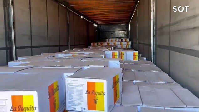 Em Santa Terezinha de Itaipu, PRF retém caminhão sem condições de trafegar e com carga solta