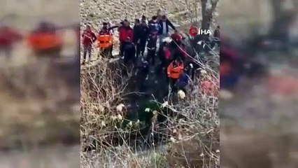 Denizli’de dünden beri kayıp olan 4 yaşındaki Nazlı Şeşen arandığı dere yatağında ölü bulundu