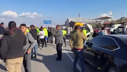 İşçi servisi TIR'a çarptı! 6 ölü 8 yaralı