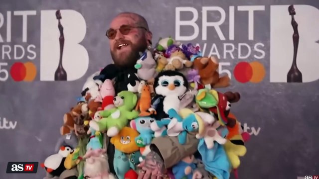 Terry Swims’ wild red carpet look turns heads at the Brit Awards