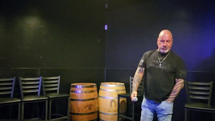 FIVE FINGER DEATH PUNCH - DARKNESS SETTLES IN (PERFORMED LIVE AT THE WESTERNER)