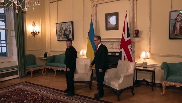 Zelensky afirma que apoio de Trump é ‘crucial’ para Ucrânia após bate-boca na Casa Branca