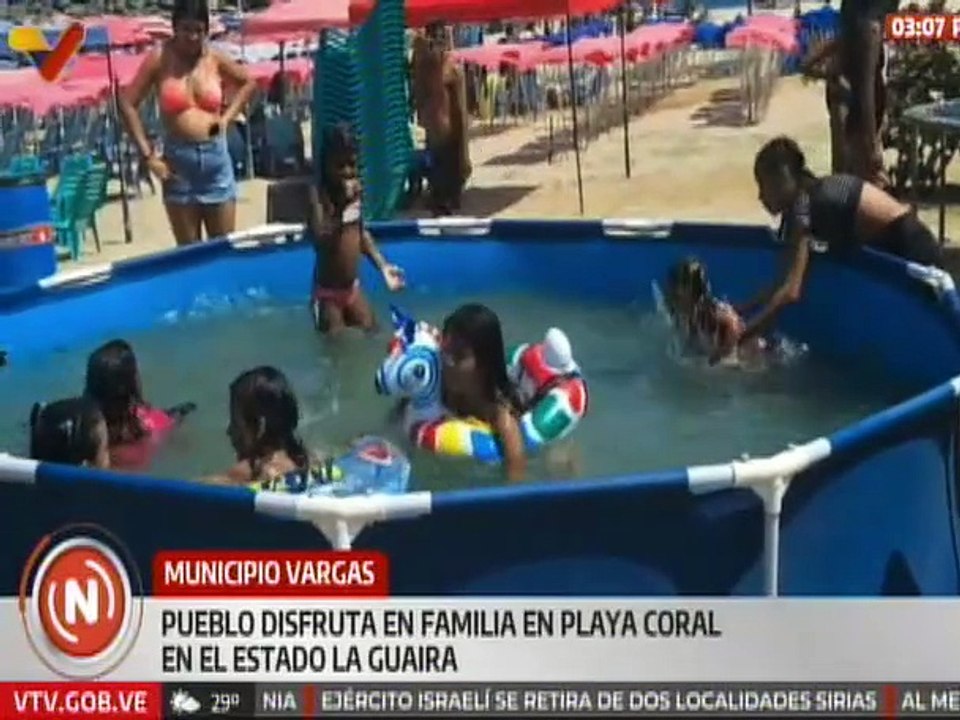 La Guaira | Familias venezolanas disfrutan en Playa Coral durante los Carnavales 2025