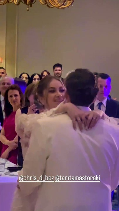 Τάμτα Μαστοράκη: Ο λαμπερός γάμος, το νυφικό πο...