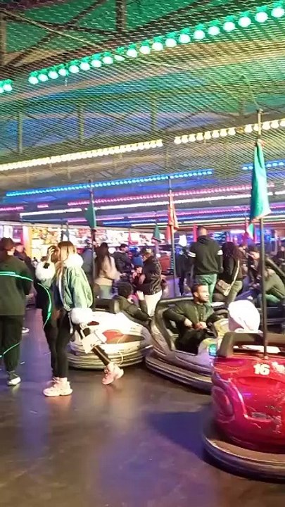 Nombreuses Attractions   Foire des Rameaux de Grenoble  #france #grenoble #foire #divertissement   (90)