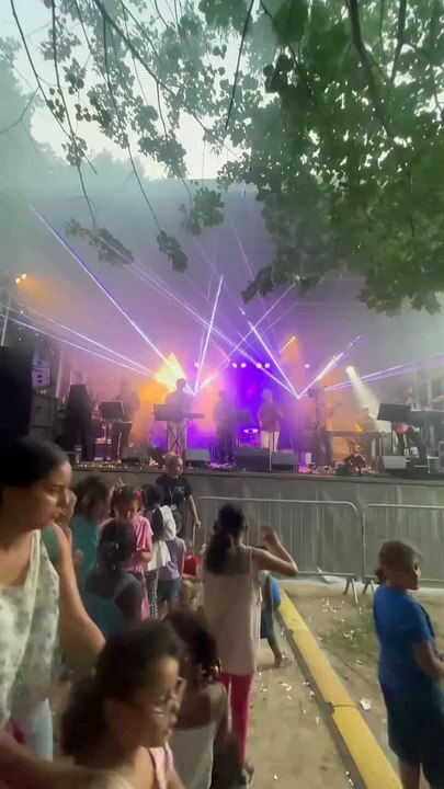 Orchestre Clin d'Oeil  Célébrons la Fête Nationale Française en Musique #music #musica #show (7)