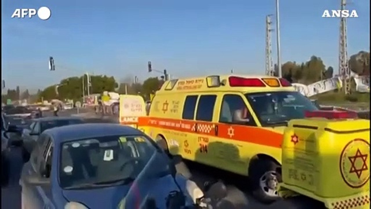 Israele, almeno 13 feriti in un attentato nel nord del Paese