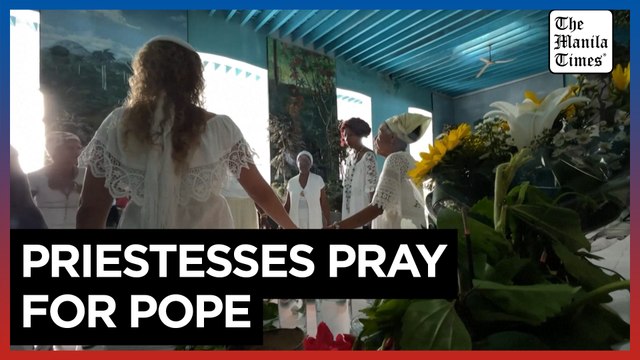 Cuban Santeria followers pray for Pope Francis's recovery