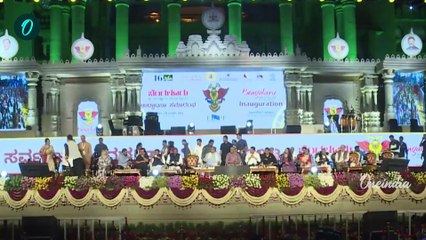 ವೇದಿಕೆ ಮೇಲೆ ನಿಂತು ಸಿನಿಮಾ ನಟ ನಟಿಯರ ಮೇಲೆ ಸಿಟ್ಟೆಷ್ಟಿದೆ ಅಂತ ತೋರಿಸಿದ ಡಿಕೆಶಿ