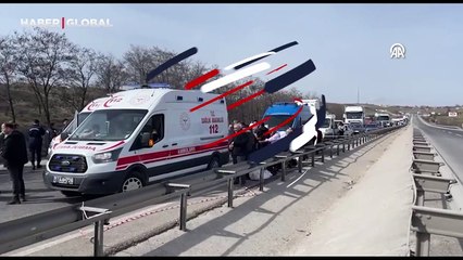Bilecik'te tır, yolcu otobüsüne çarptı: Çok sayıda yaralı var