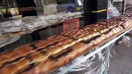 Bursa’da fırıncıdan rekor denemesi! Bu pideyi görenler şaşırıp kaldı