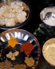 Cauliflower bhaji cauliflower pakoda