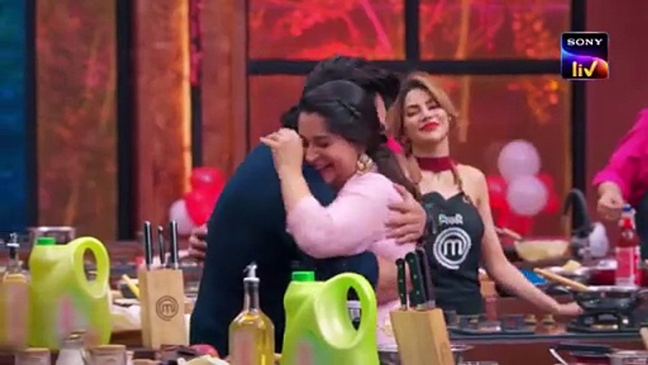 Celebrity MasterChef | Farah Khan, Vikas Khanna, Ranveer Brar, Tejasswi Prakash| Mon-Fri 8pm