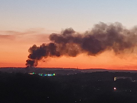 Broad Lane Bramley fire: Plumes of black smoke seen across Leeds as huge blaze breaks out