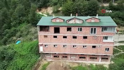 Bu da Türkiye'nin inek rezidansı: Tüm apartmanda sadece inekler yaşıyor