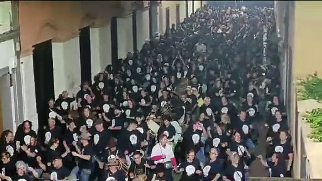 La Laguna logra el récord Guinness por el Tajaraste más multitudinario