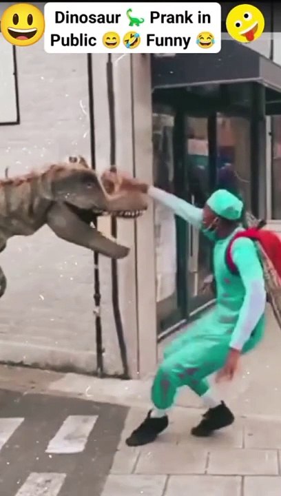 Dinosaur  Prank in Public _dinosaurprank _staysafe _video _viral _fypシ(MP4)