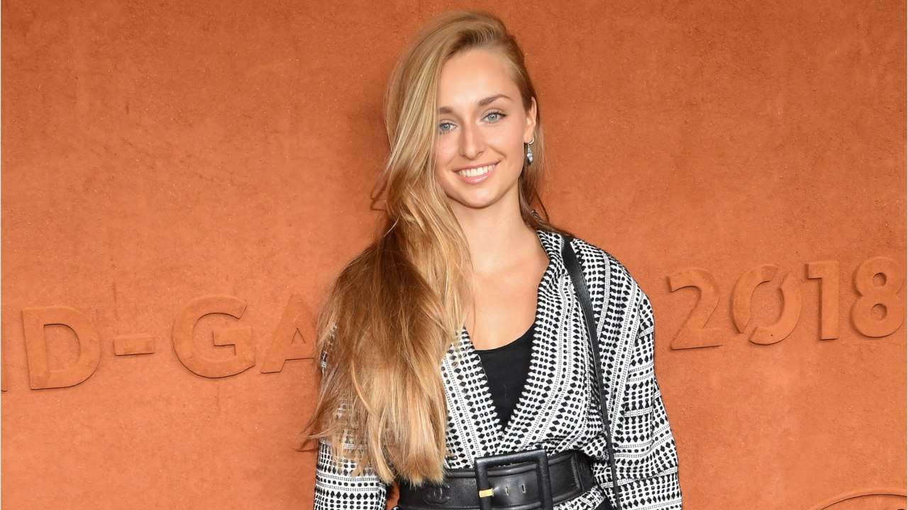 GALA VIDEO - Emma Smet tata comblée : instant câlin avec son neveu Harrison, le fils de sa sœur Ilona