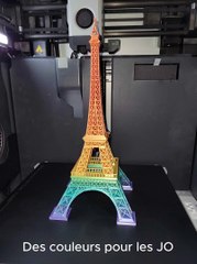 Une tour Eiffel de fête