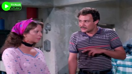 دخل يصلح الحنفية لقاها عايزة تستحمى و مستعجلة   افجر مشاهد عادلامام