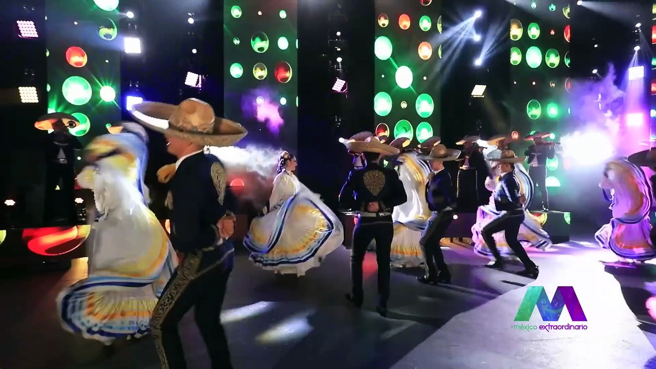El Son de la negra (Live) - Mariachi Vargas de Tecalitlán Feat.  Compañía de Danza Folklórica de la Universidad Autónoma de Nuevo León