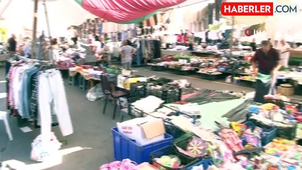 Beykoz'da Otomobil Semt Pazarına Daldı, 2 Yaralı