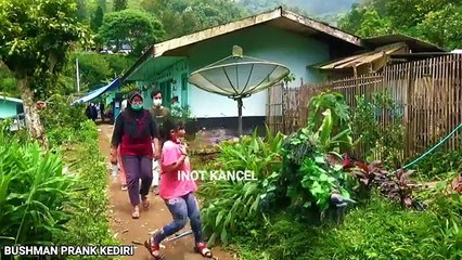 Mannequin Prank - surprises that will make you laugh -- BUSHMAN PRANK