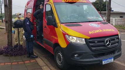 Homem é socorrido pelo Siate no Periolo com ferimento por arma branca
