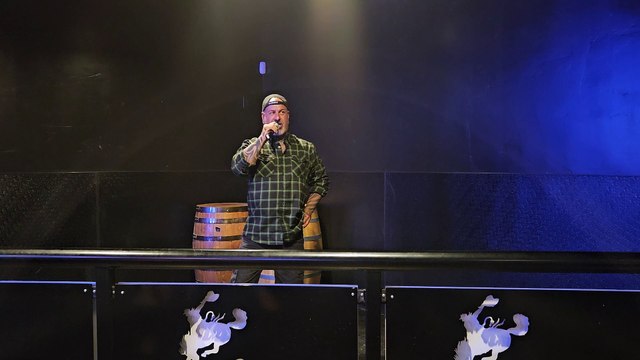 KISS - ROCK AND ROLL ALL NIGHT (PERFORMED LIVE AT THE WESTERNER)