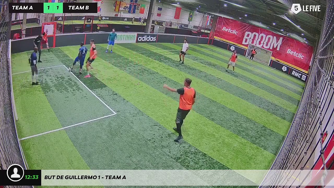 But de Guillermo 1 - Team A