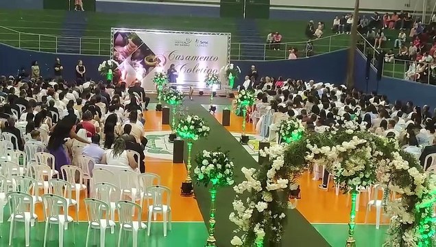 Casamento coletivo sela a união de 168 casais em Cascavel