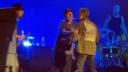 Jane’s Addiction suspendió su tour porque Perry Farrel terminó a las piñas con su guitarrista