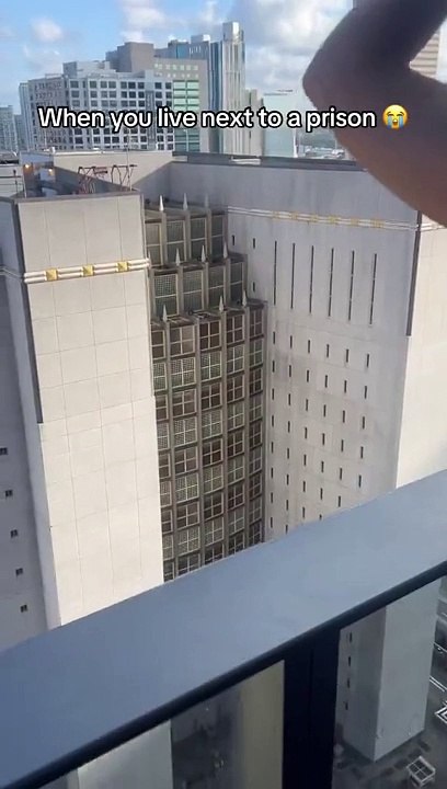 Woman’s Dance Near Prison Draws Wild Reactions from Inmates