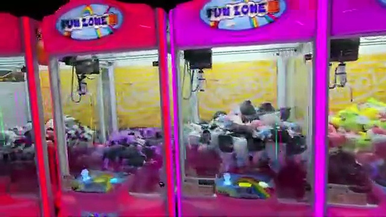 y2mate.com - I Played ALL of the Claw Machines_360P